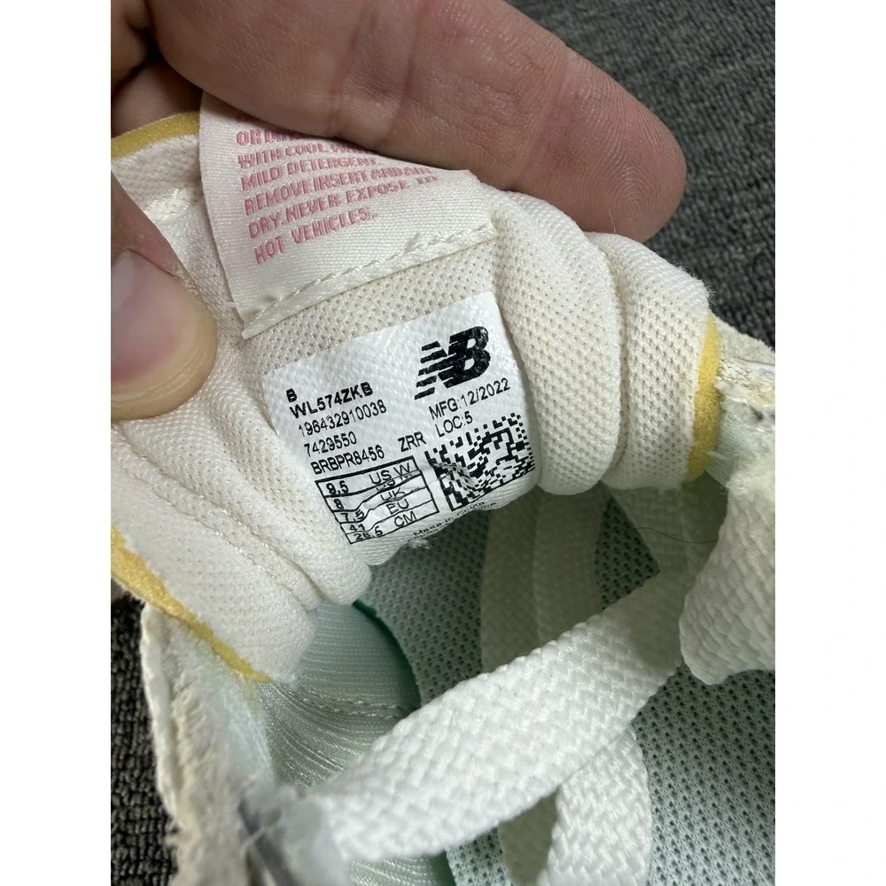 New Balance 574 Shoes Womens 9.5 Turtledove Vintage Teal Sneaker WL574ZKB